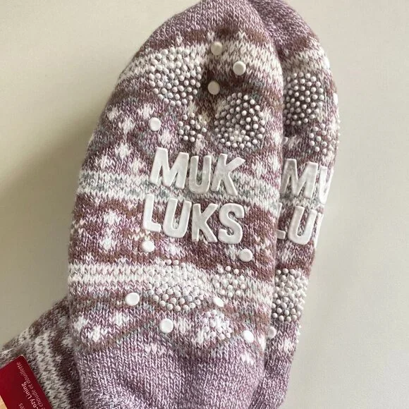 Muk Luks Women's Non Slip Cabin Socks Sz 5-7 NWT​​​​ - Picture 2 of 5